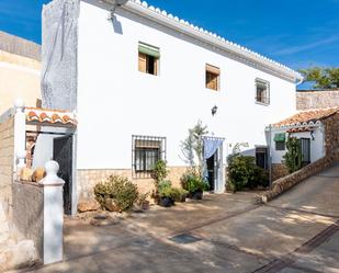 Vista exterior de Casa o xalet en venda en Valle del Zalabí amb Jardí privat i Moblat