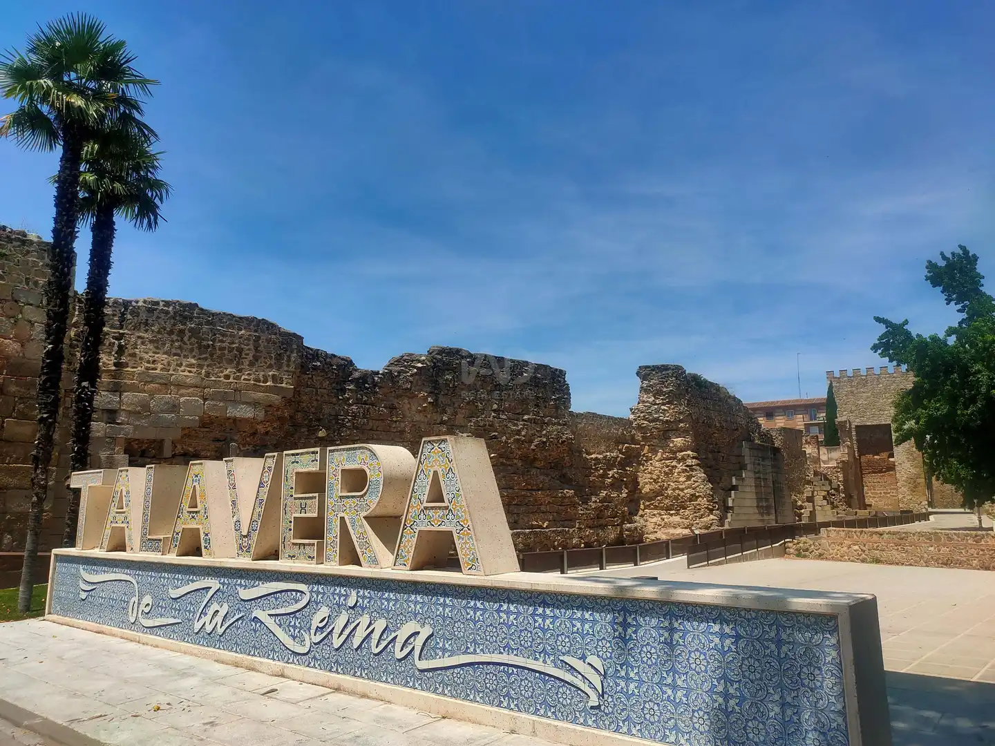 Exterior view of Attic for sale in Talavera de la Reina  with Air Conditioner and Heating