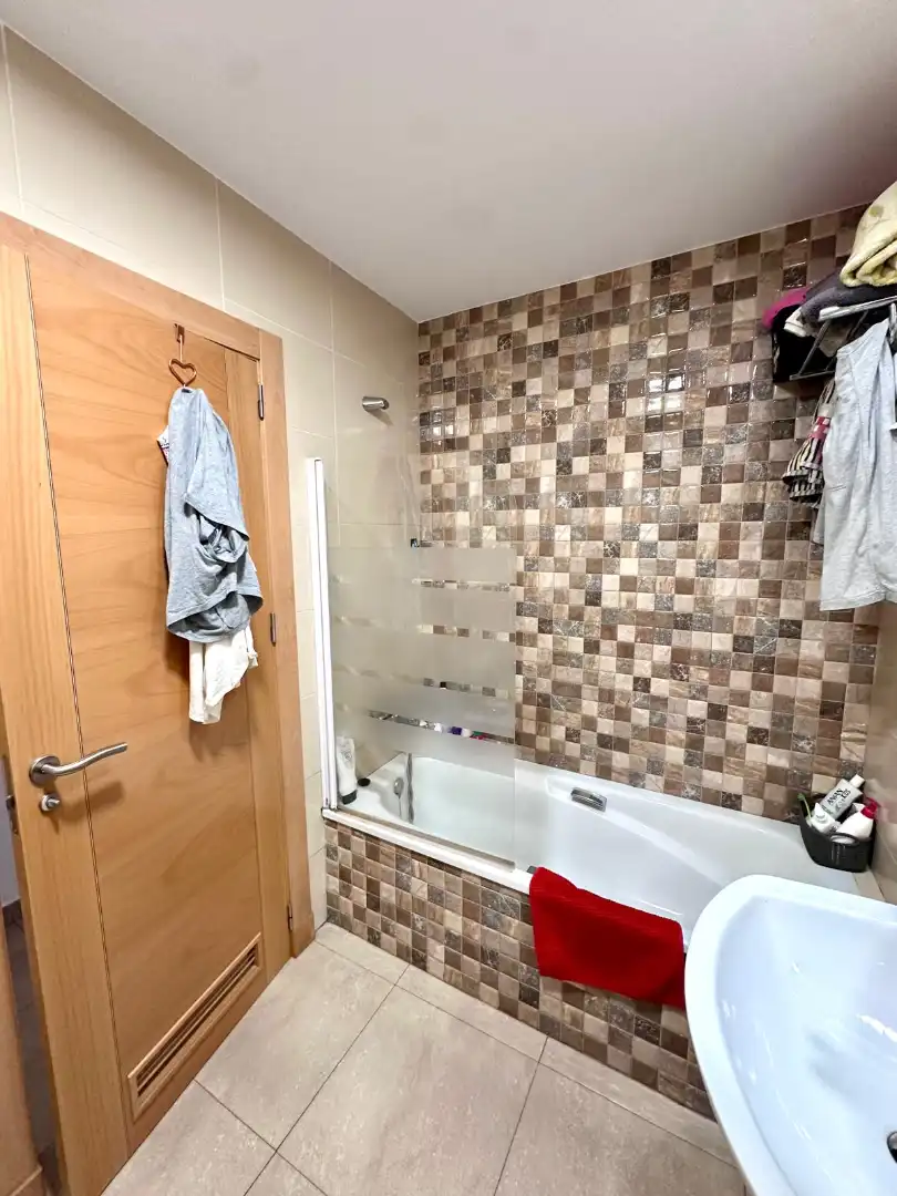 Baño de Piso en venta en Roquetas de Mar con Aire acondicionado, Calefacción y Terraza