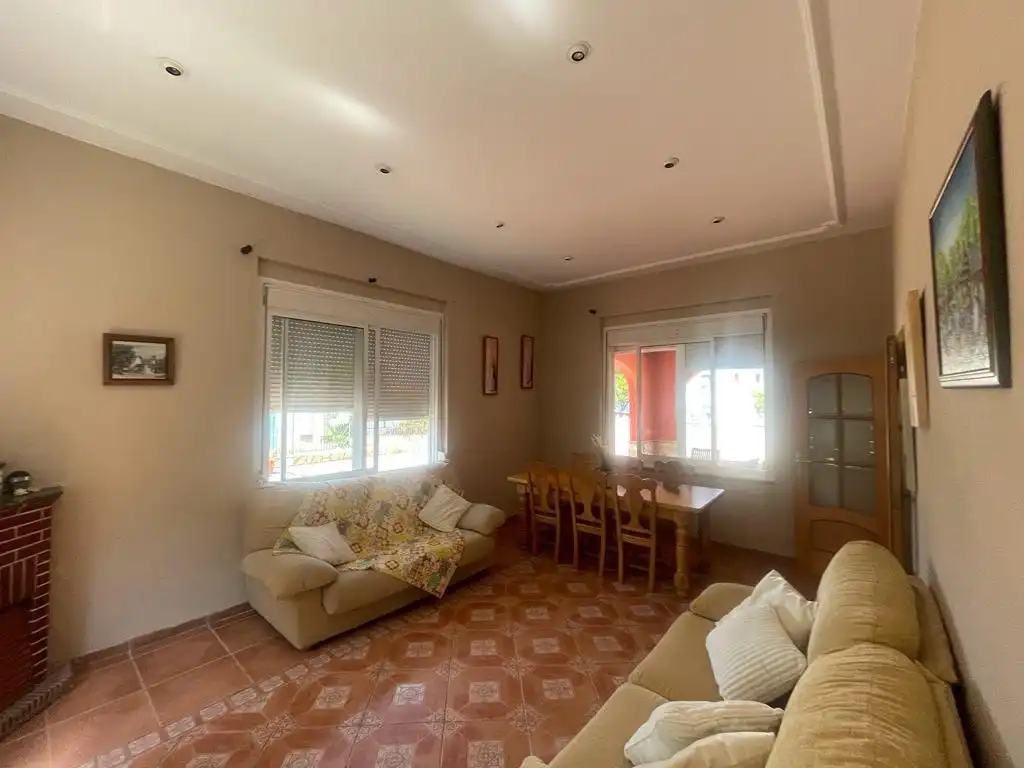 Sala d'estar de Casa o xalet en venda en Cullera amb Aire condicionat, Jardí privat i Terrassa