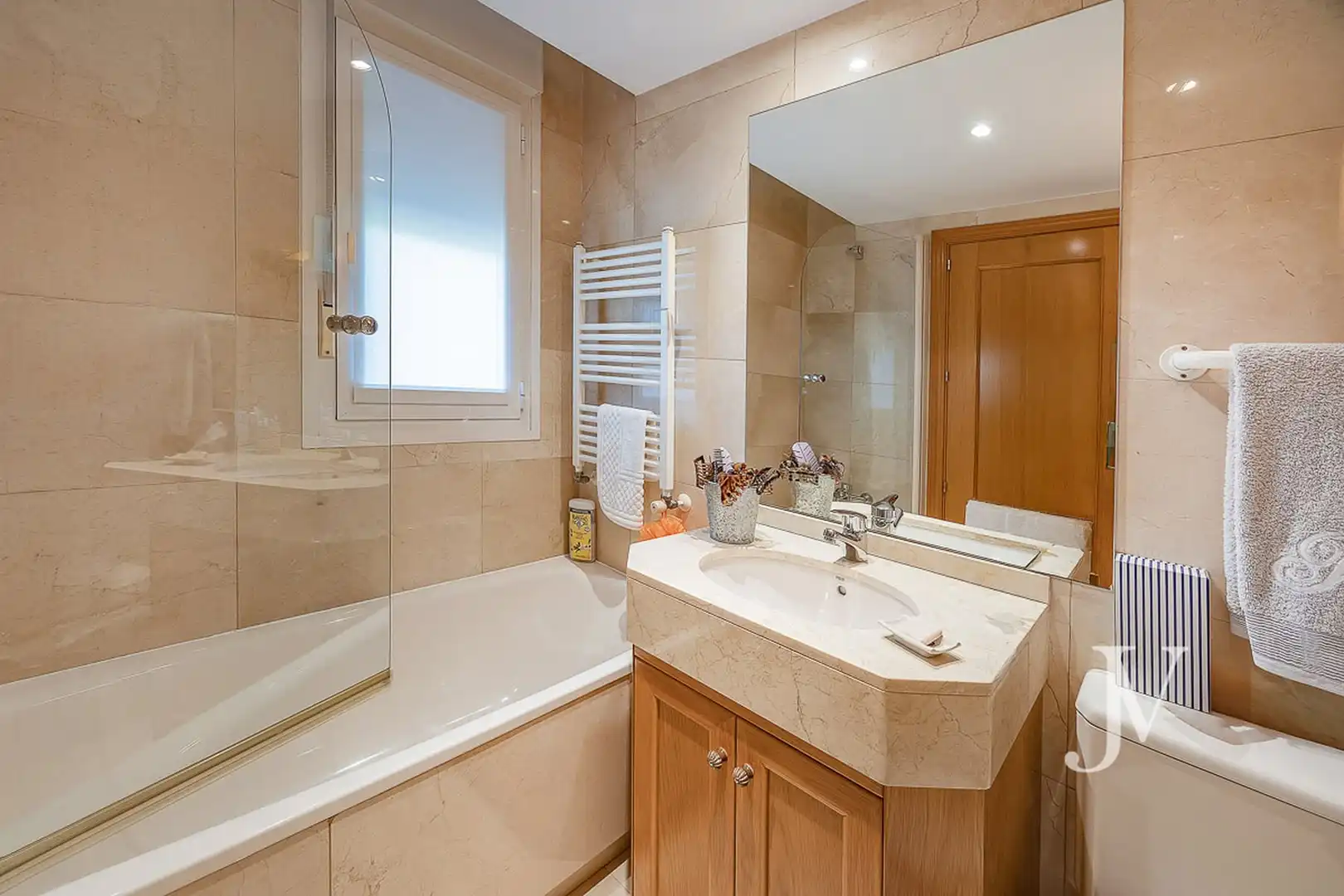 Baño de Piso en venta en Majadahonda con Aire acondicionado, Calefacción y Trastero