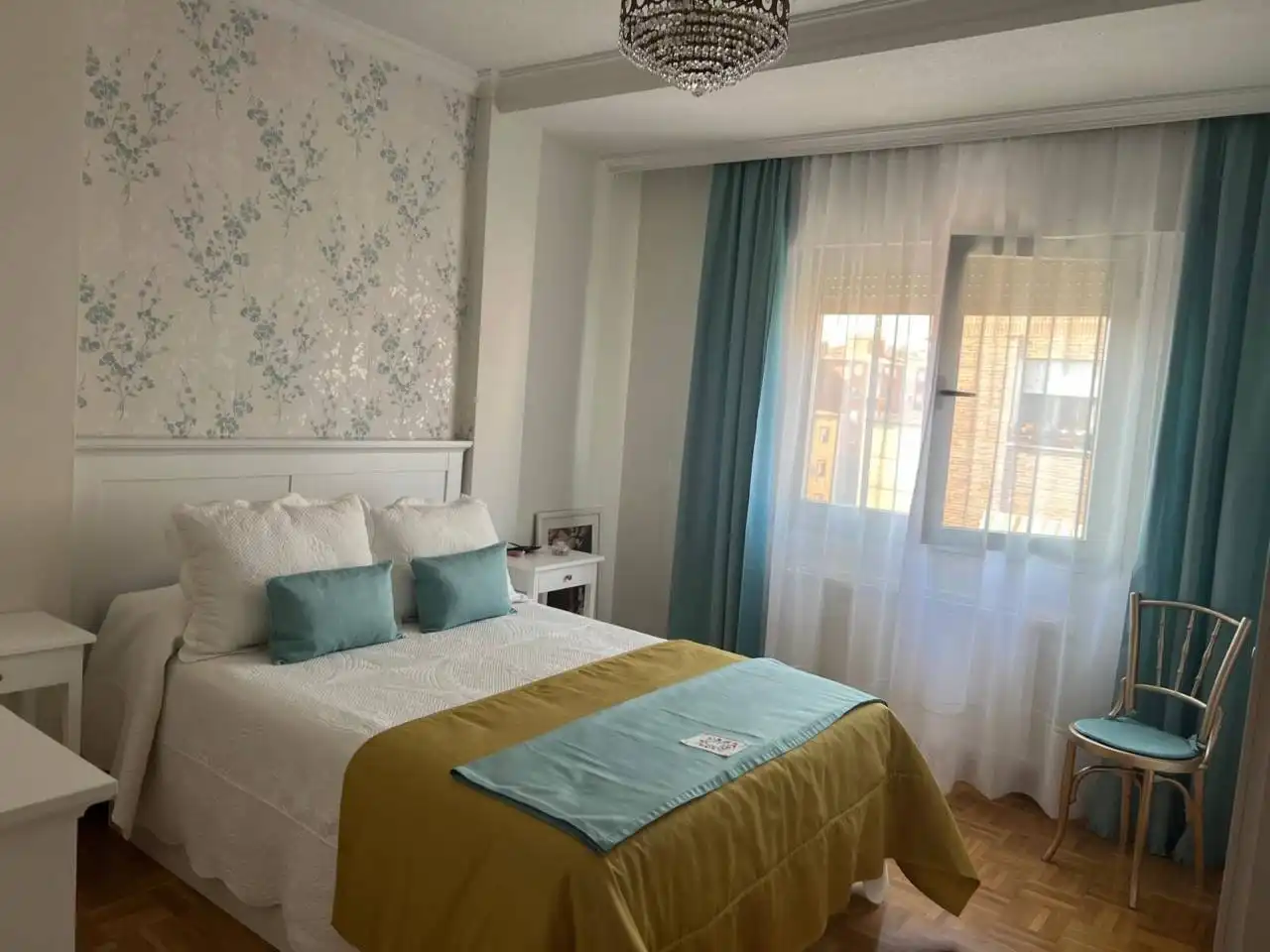 Flat for rent in Calle ESPARTEROS, Santa Bárbara