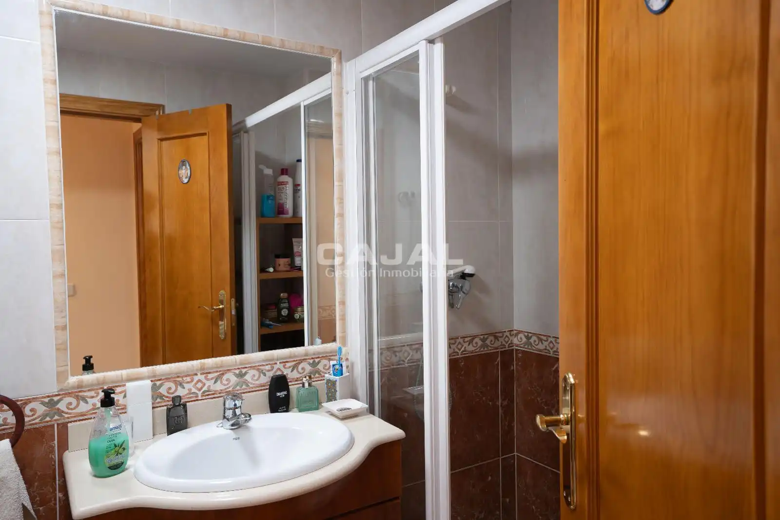Badezimmer von Wohnung zum Verkauf in Riaza mit Heizung, Abstellraum und Schwimmbad