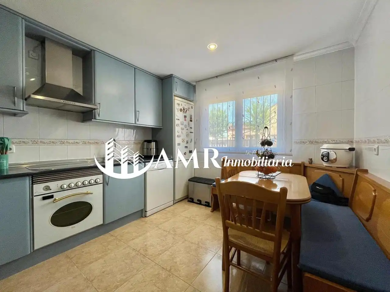 Vista exterior de Casa adosada en venta en Casarrubuelos con Aire acondicionado, Calefacción y Jardín privado