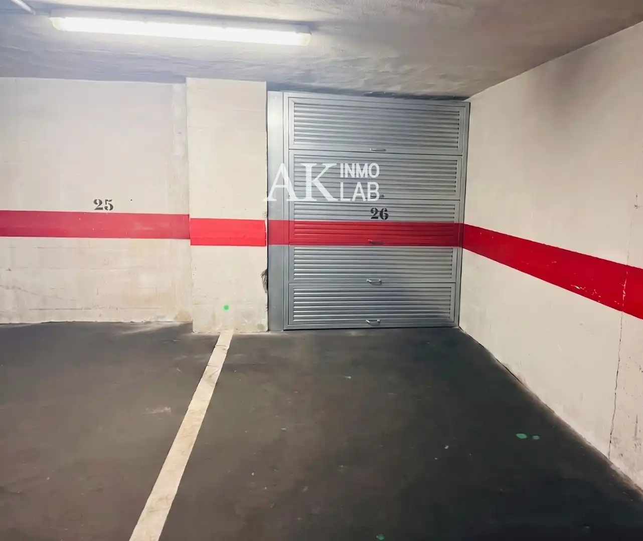 Einzelparkplatz zum Verkauf in Paral·lel, imagen 3