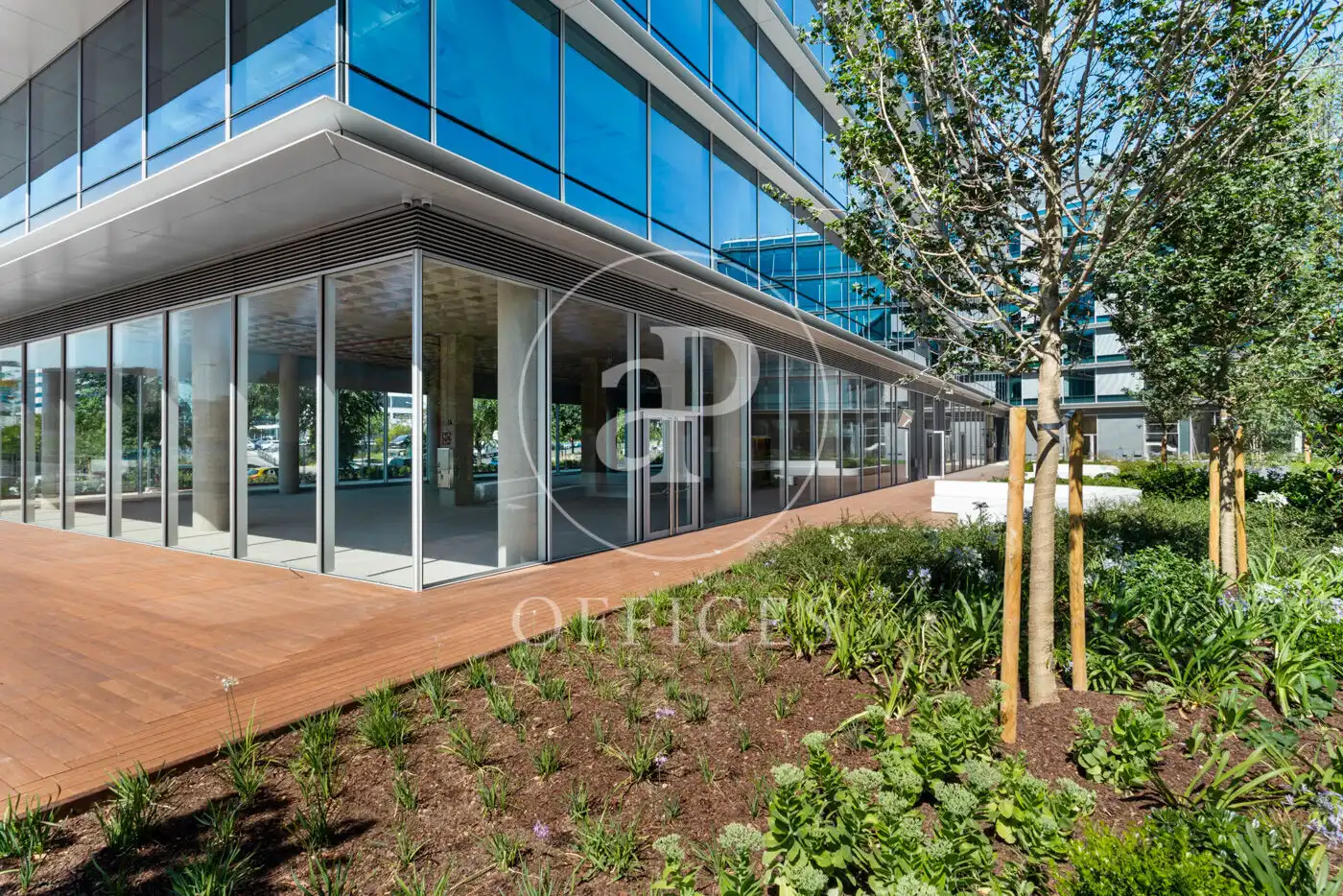 Office for rent in Madrid  with Air Conditioner
