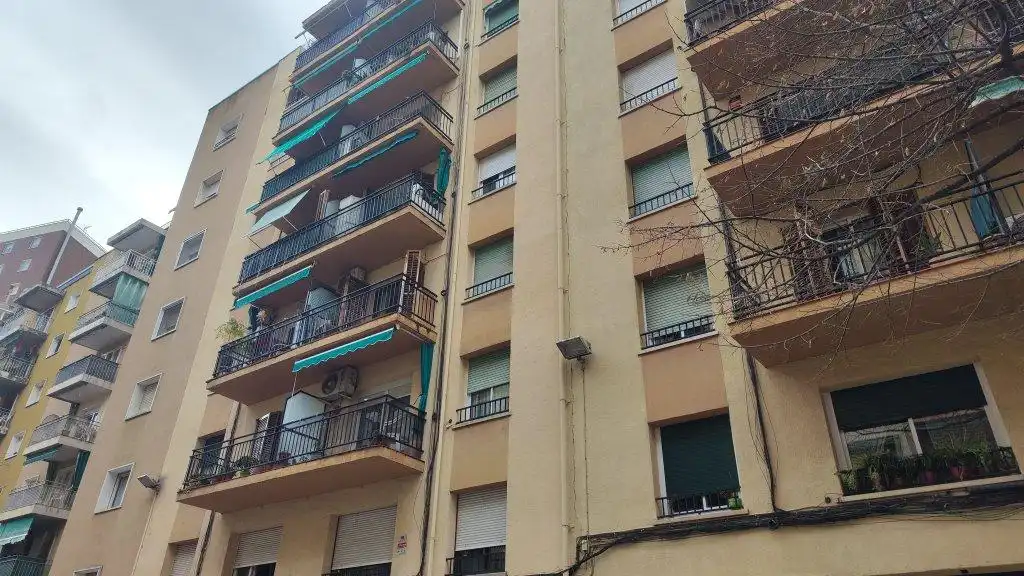 Vista exterior de Piso en venta en Reus
