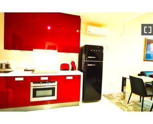 Kitchen of Flat to rent in  Madrid Capital  with Air Conditioner, Heating and Balcony