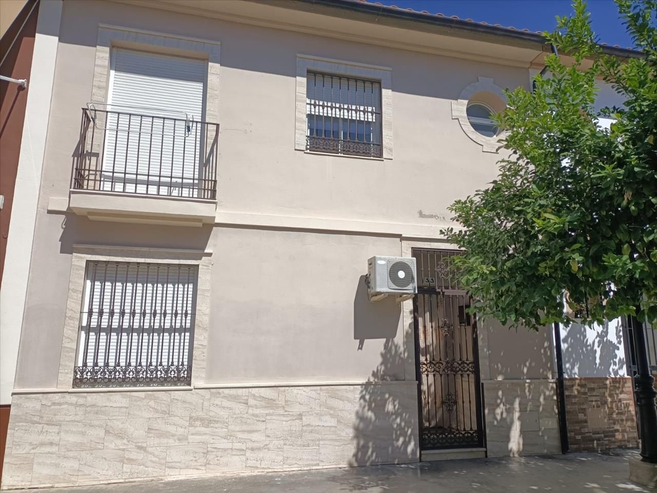 Casa adosada en venda a Lucena, Palma del Río