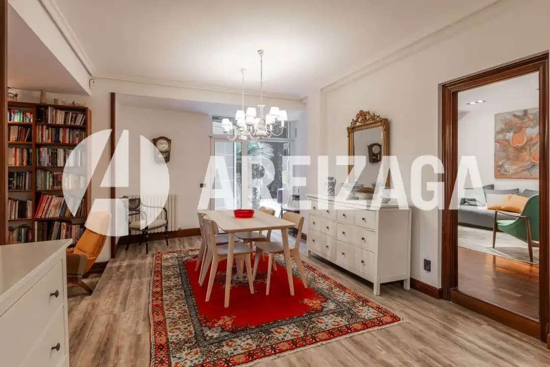 Comedor de Piso en venta en Donostia - San Sebastián  con Calefacción, Terraza y Balcón