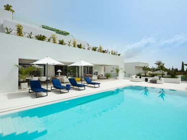Haus mit Pool zum Verkauf in Nueva Andalucía