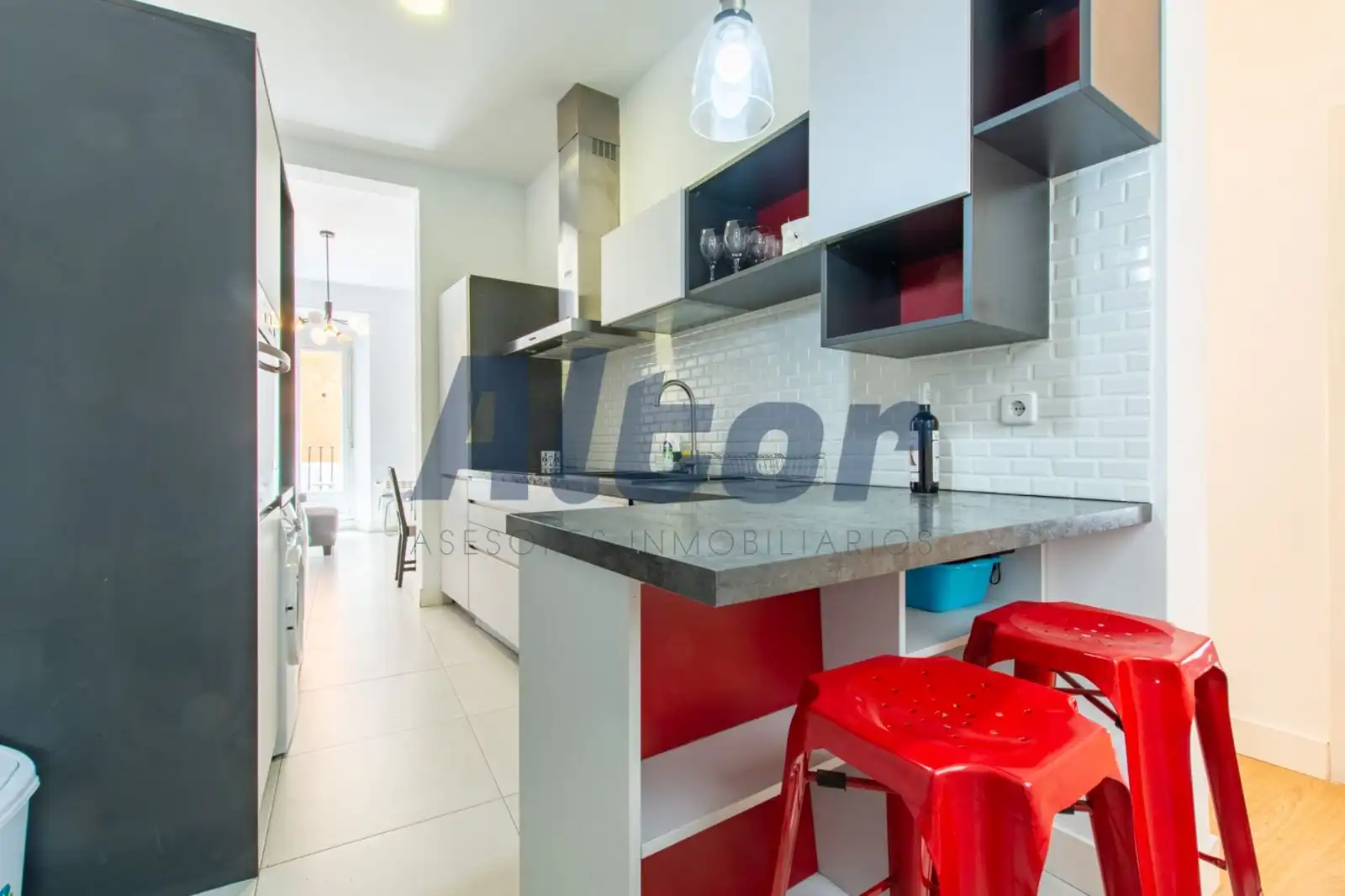 Wohnung zur Miete in DE LA MADERA, Universidad - Malasaña