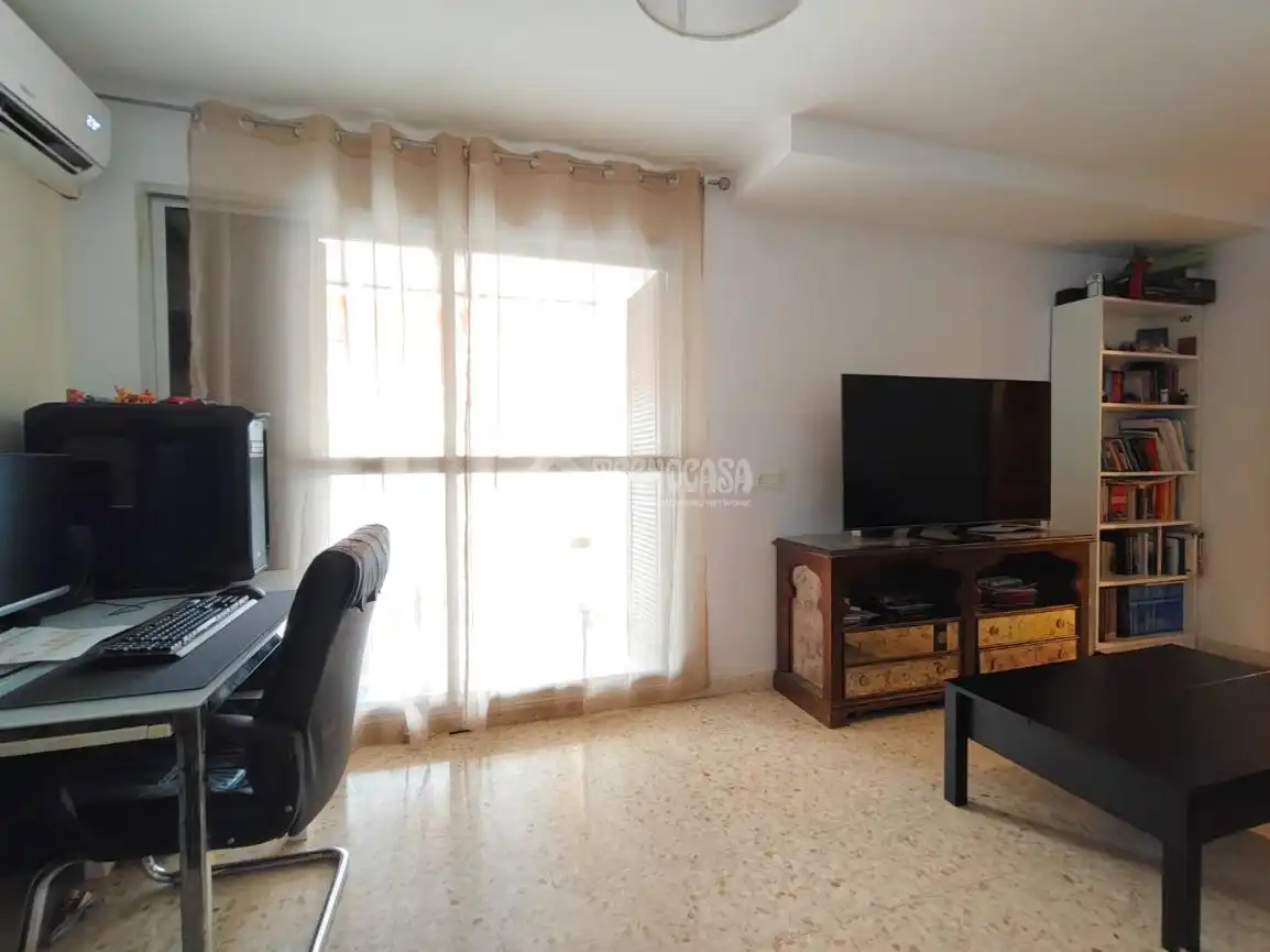Sala d'estar de Pis en venda en Jerez de la Frontera amb Aire condicionat