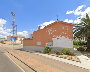 Exterior view of Flat for sale in Orellana la Vieja