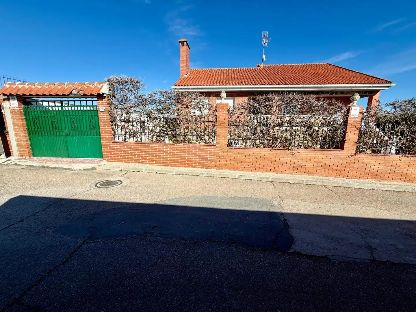 Chalet con piscina en venta en Chozas de Canales, imagen 2