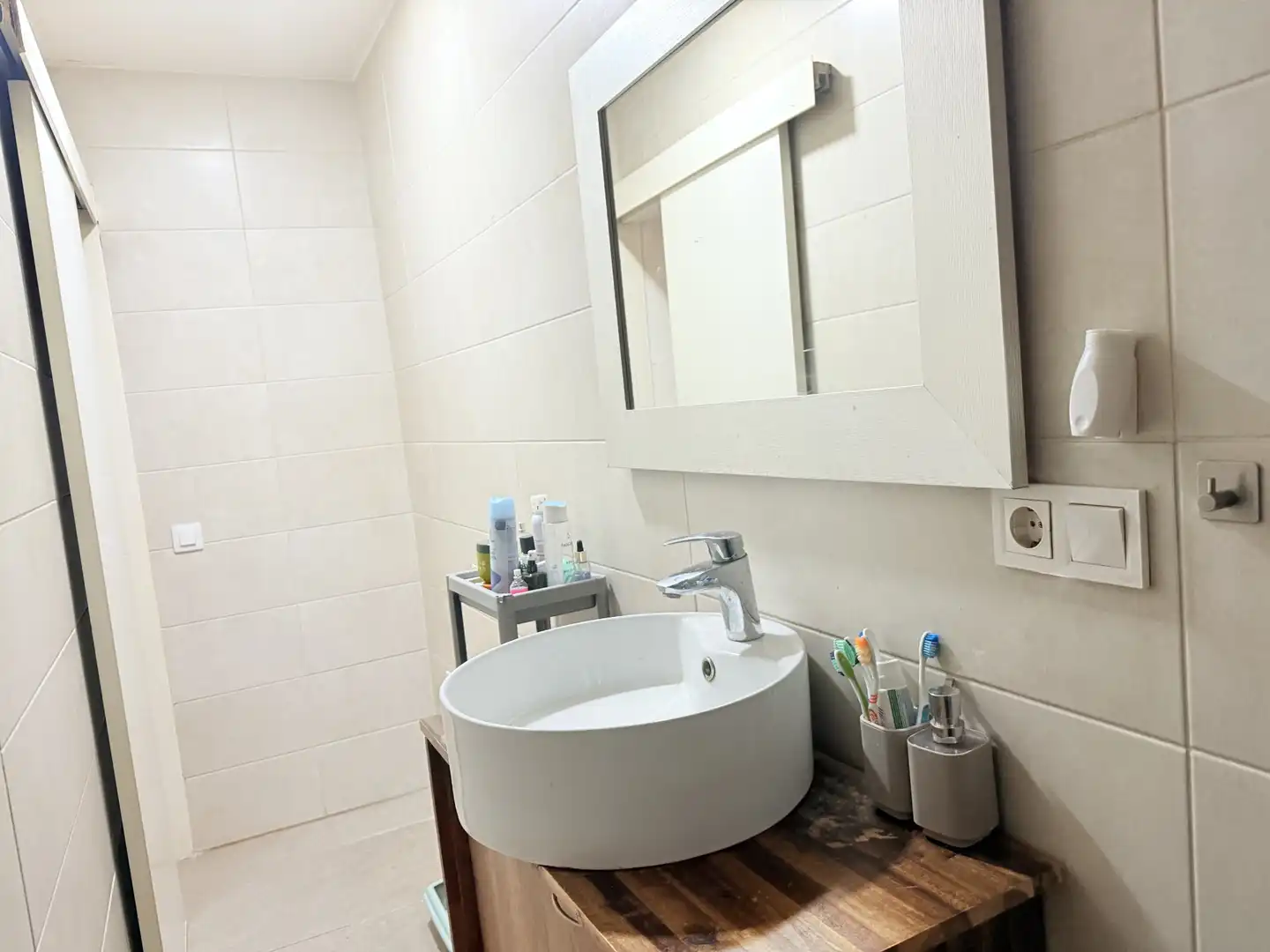 Baño de Piso en venta en Badalona con Amueblado, Horno y Lavadora
