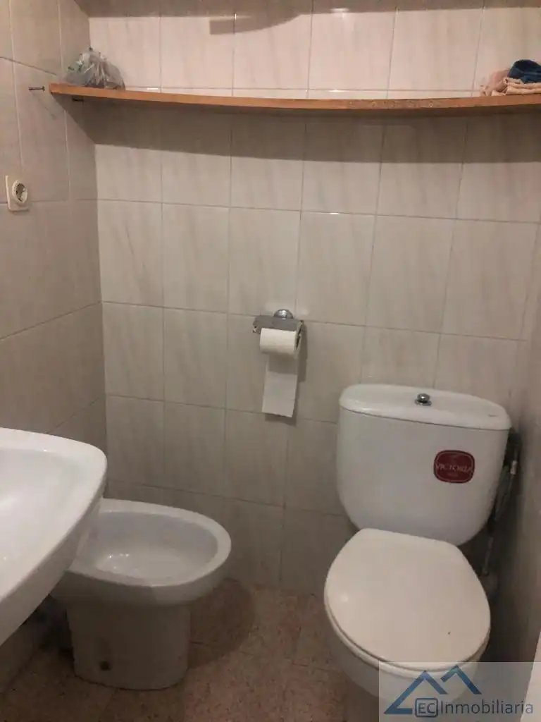 Baño de Local de alquiler en Santander