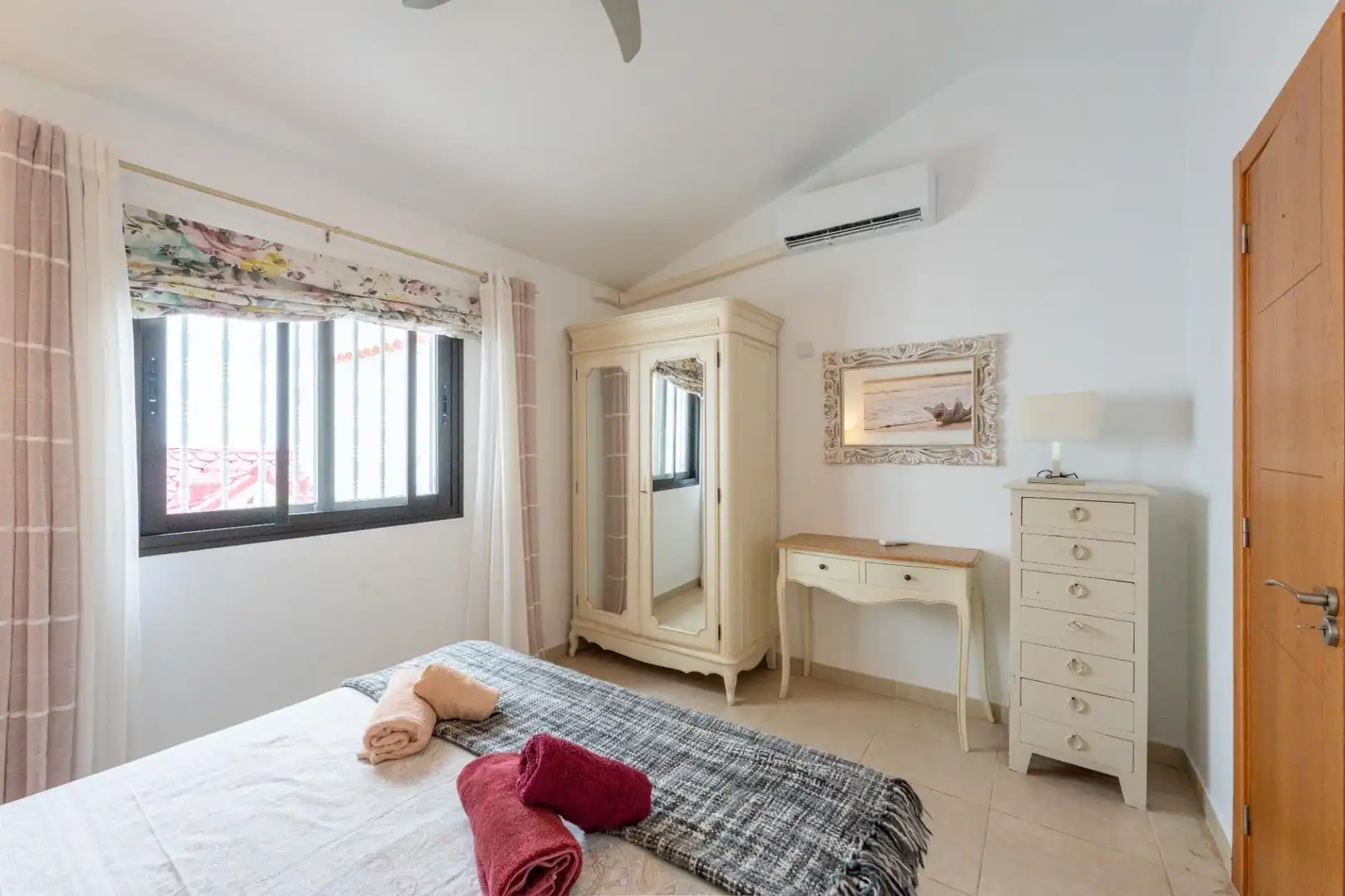 Dormitori de Casa o xalet en venda en San Miguel de Abona amb Aire condicionat, Jardí privat i Terrassa