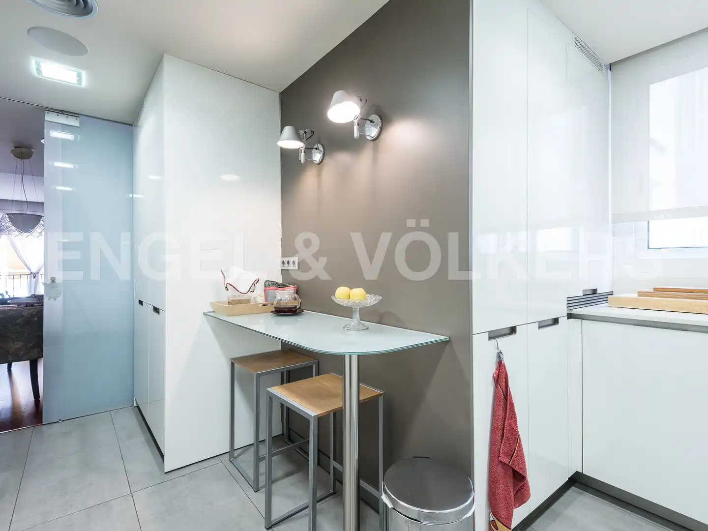 Küche von Wohnung zum Verkauf in Barcelona mit Klimaanlage, Heizung und Terrasse