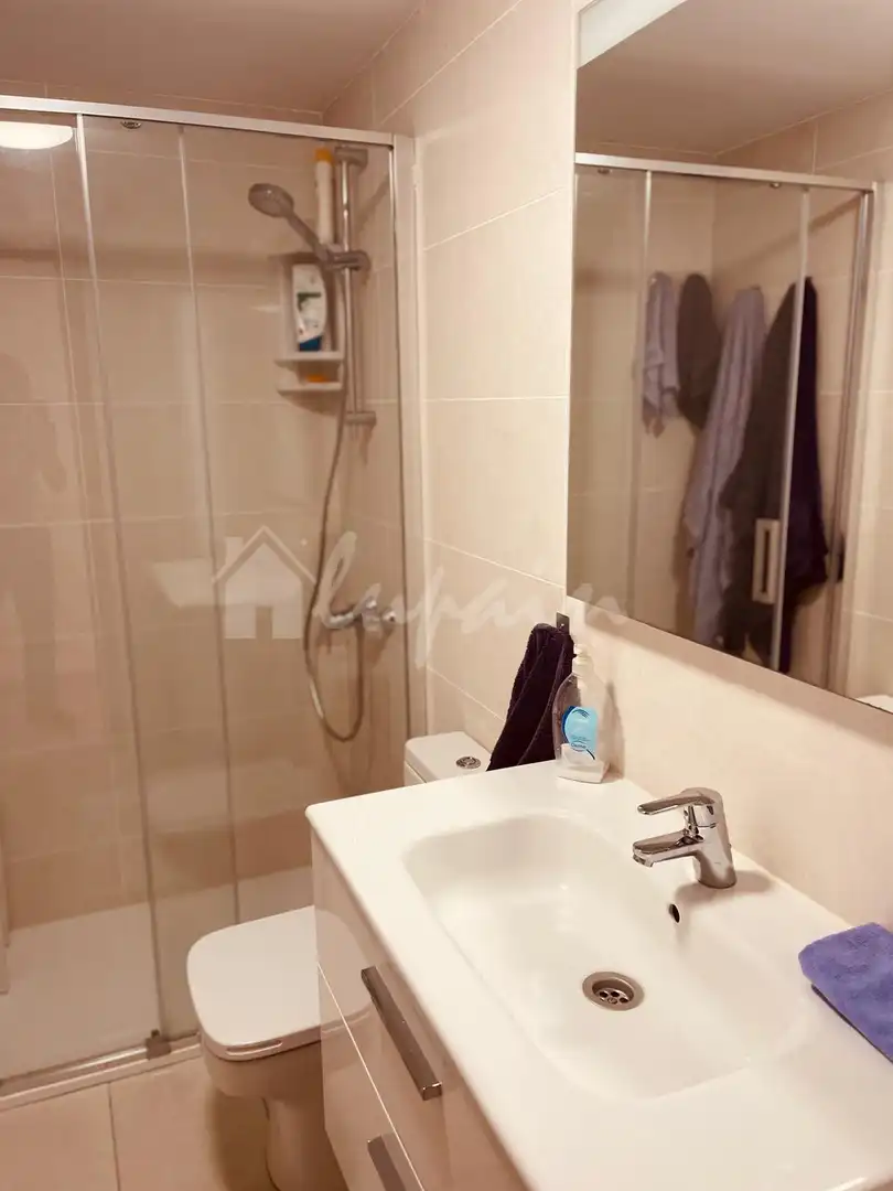 Bany de Apartament en venda en Arona