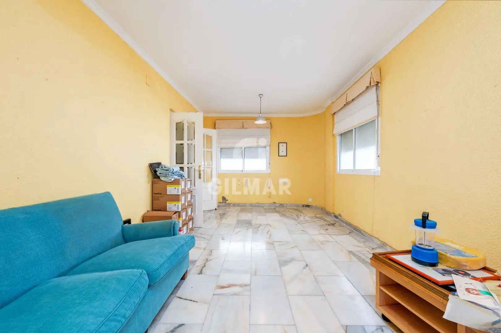Sala d'estar de Casa adosada en venda en Cádiz