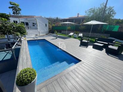 Swimming pool of House or chalet for sale in Adeje  with Air Conditioner, Heating and Private garden
