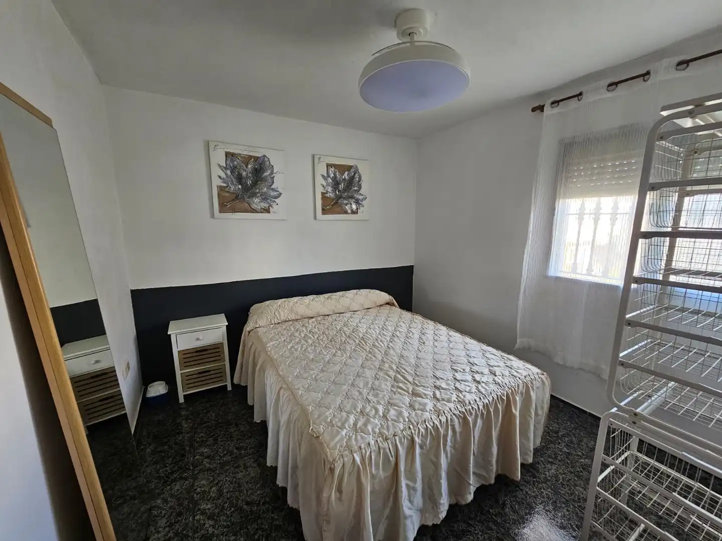 Dormitori de Casa adosada de lloguer en Los Barrios