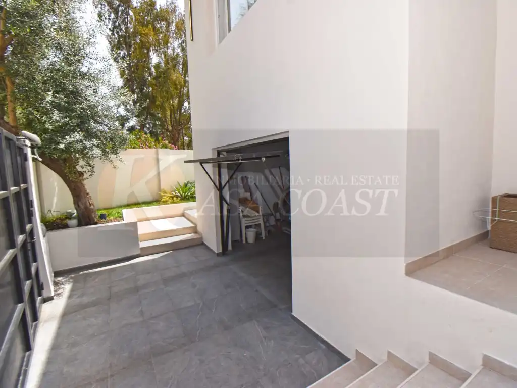 Exterior view of Houses for sale in Fuengirola  with Air Conditioner, Private garden and Terrace