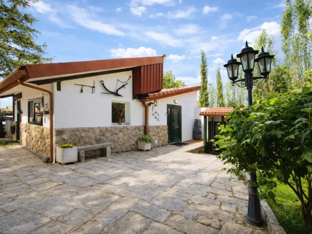 Exterior view of Houses for sale in Cercedilla  with Private garden, Terrace and Storage room