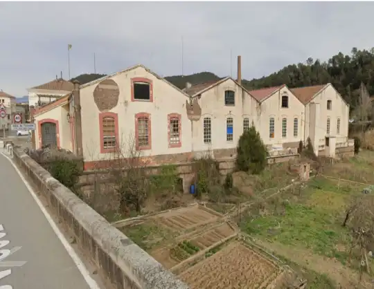 Vista exterior de Nau industrial en venda en Sant Joan de Vilatorrada