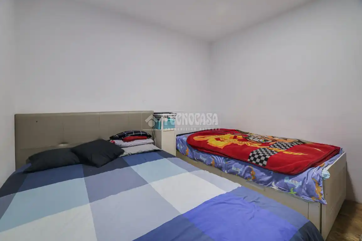 Habitación de Piso en venta en Barcelona con Balcón