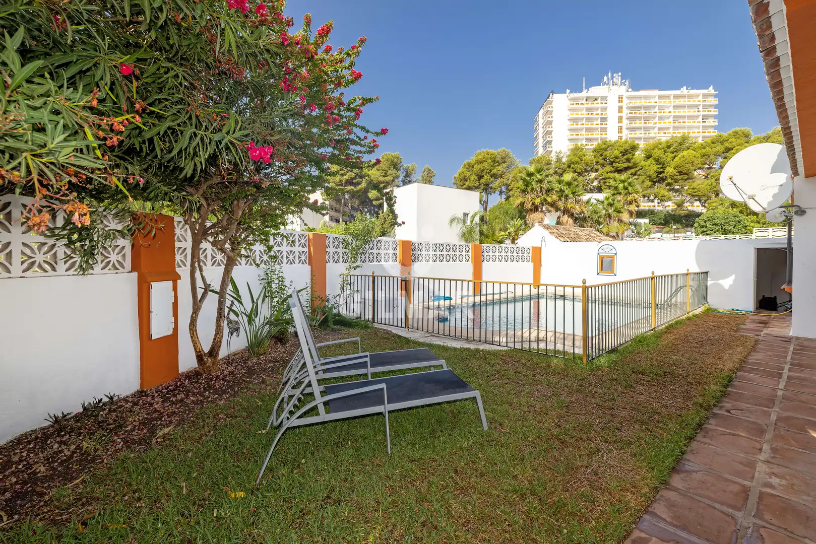 Jardí de Casa o xalet en venda en Marbella amb Jardí privat i Piscina