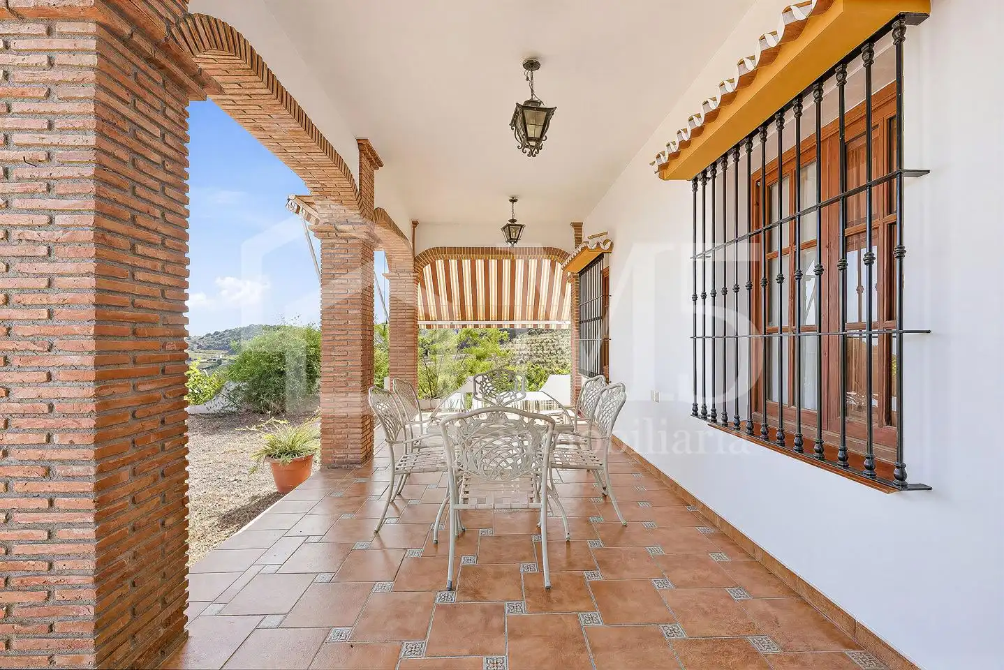 Terrasse von Country house zum Verkauf in Vélez-Málaga mit Klimaanlage, Privatgarten und Terrasse