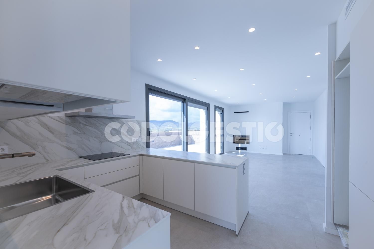 Kitchen of Flat for sale in Vic  with Terrace