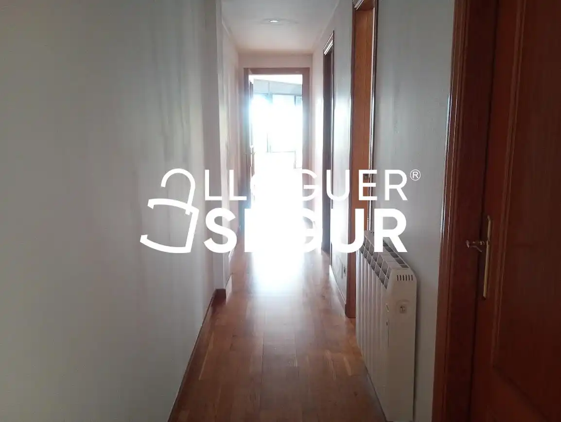 Flat for rent in Carlas Martí y Vilá, Centre