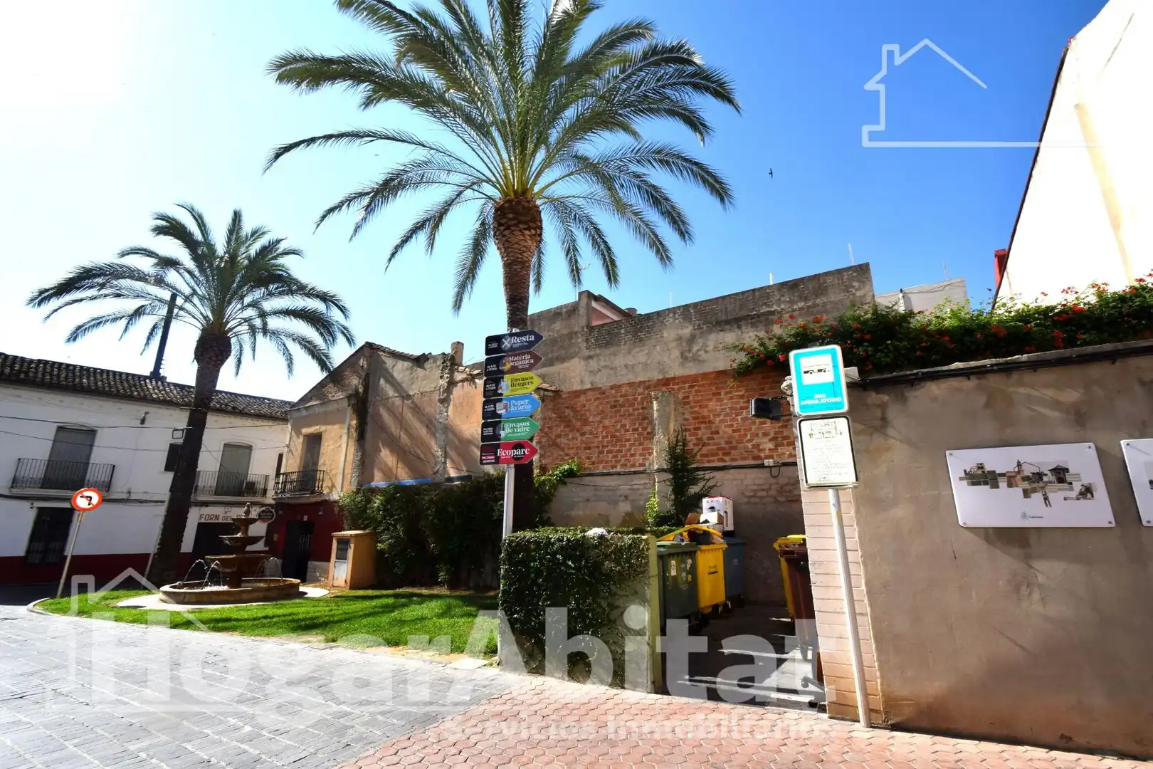 Exterior view of Houses for sale in Catarroja  with Terrace