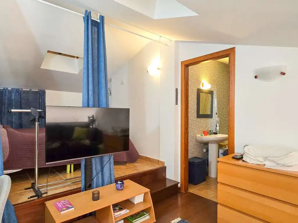 Sala d'estar de Àtic en venda en L'Escala amb Terrassa, Moblat i Piscina comunitària