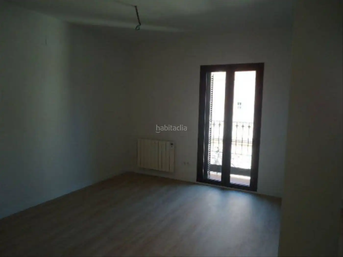 Schlafzimmer von Wohnung zum Verkauf in Barcelona mit Klimaanlage und Heizung