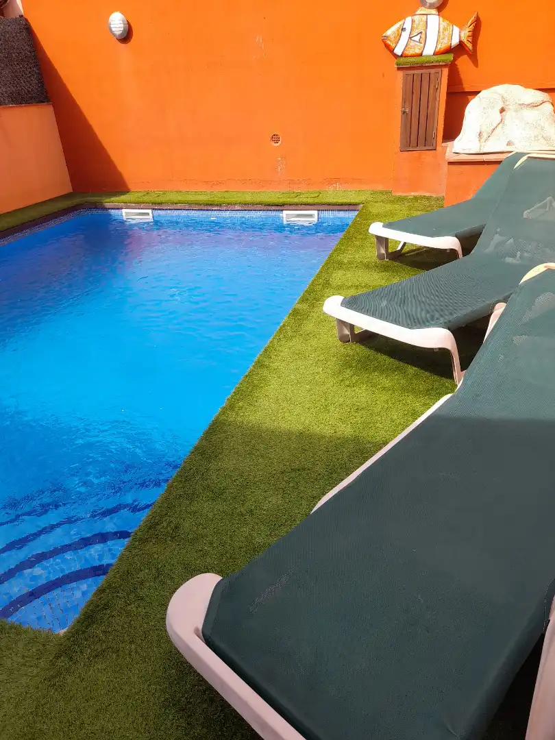 Adossat amb piscina en venda a Carrer Maresme, imagen 3