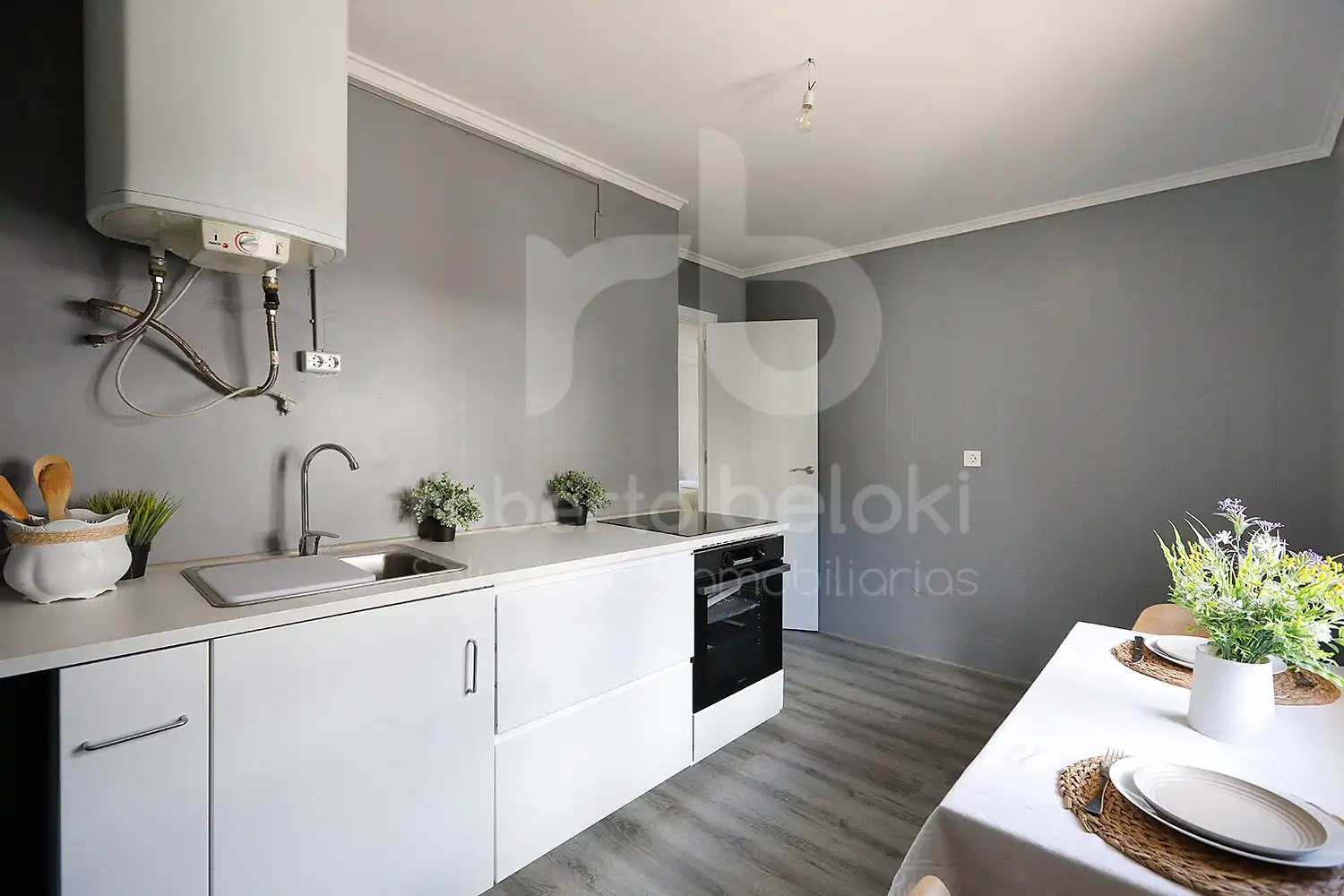 Flat for sale in Andrearriaga Ibilbidea, Lapice - Larreaundi - Olaberria - Meaka