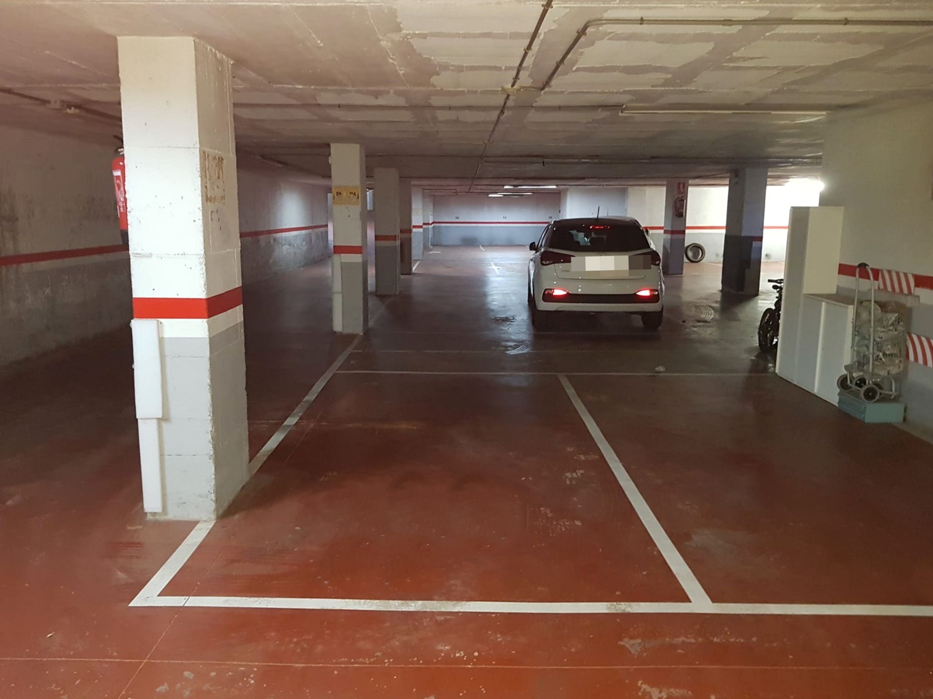 Garage to rent in Carrer de l'Equador, 3, Font Verda