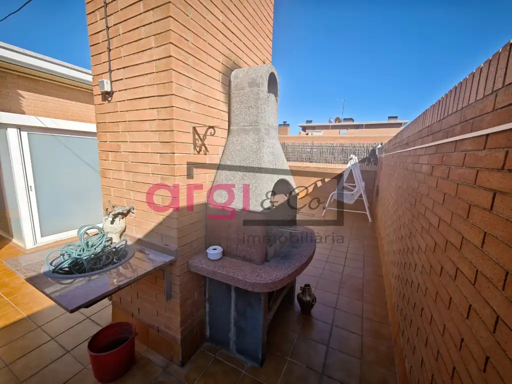 Terraza de Ático en venta en Viladecans con Terraza y Balcón