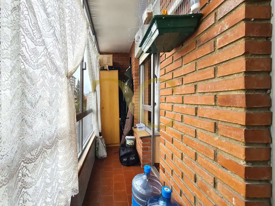 Terrassa de Pis en venda en Oviedo  amb Calefacció