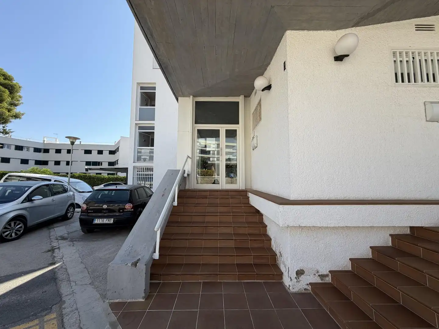 Außenansicht von Wohnungen zum Verkauf in El Vendrell mit Klimaanlage, Heizung und Terrasse