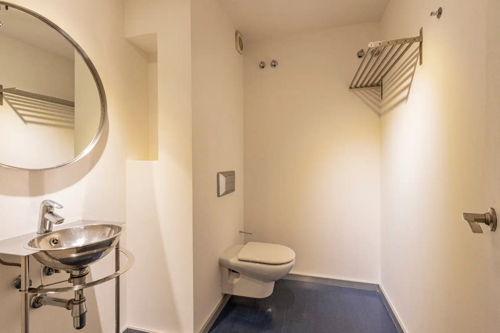 Badezimmer von Büro zur Miete in Barcelona mit Alarm