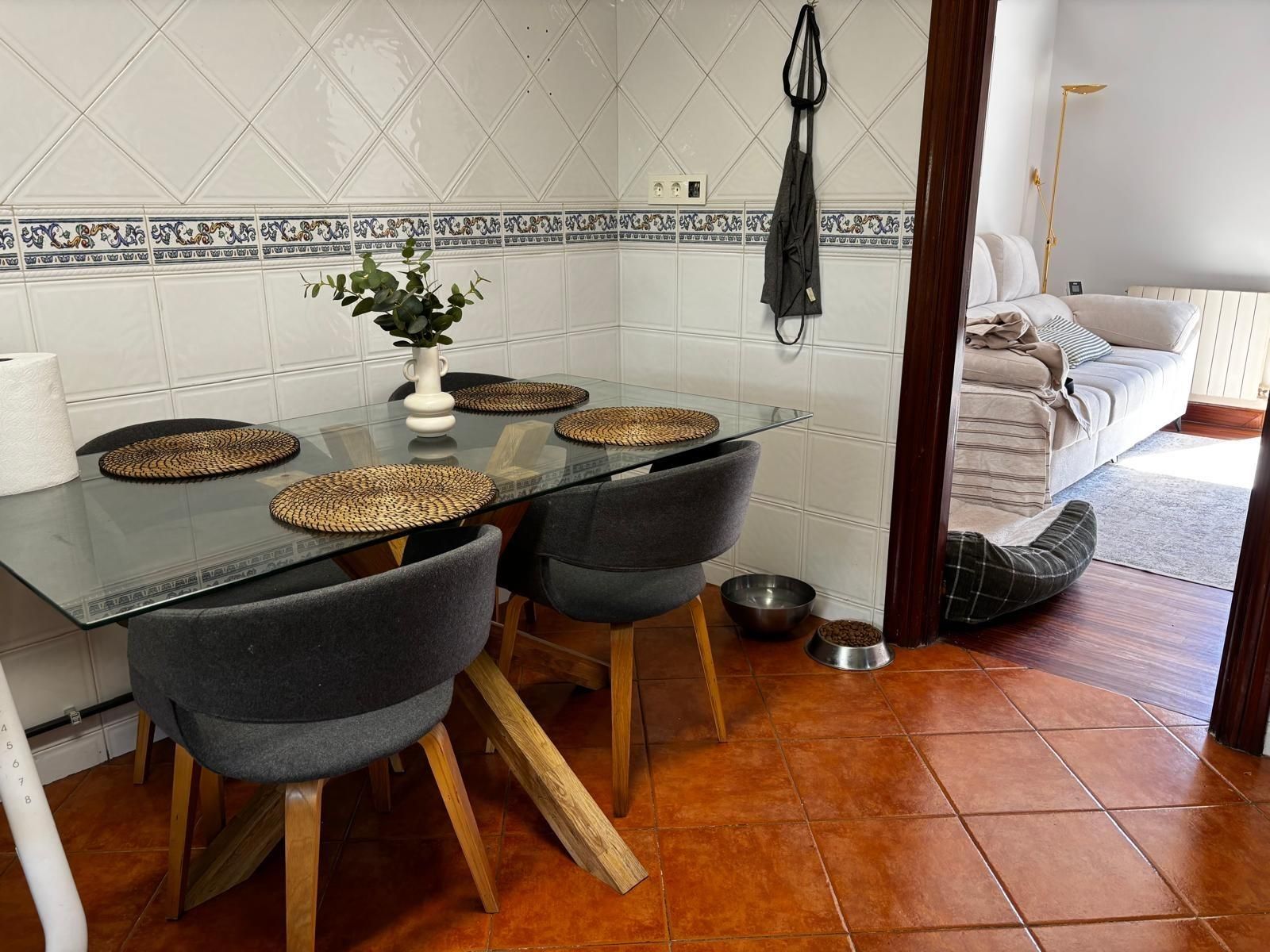 Dining room of Flat for sale in Basauri   with Heating, Terrace and Balcony