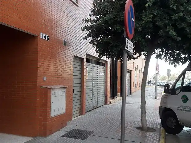 Vista exterior de Garaje de alquiler en Arco Norte - Avda. España