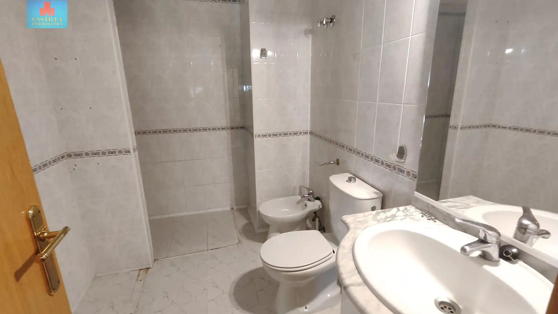 Baño de Finca rústica en venta en Muñopepe con Calefacción, Jardín privado y Trastero