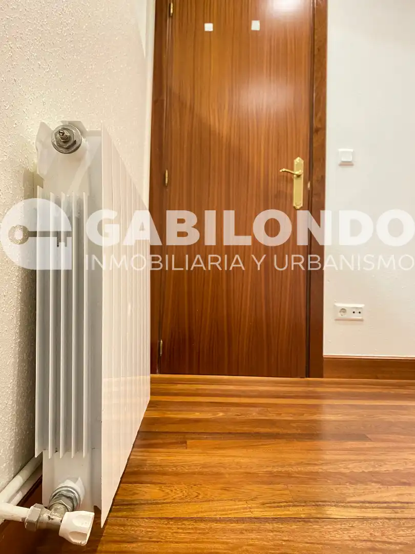Piso en venta en Elgoibar con Calefacción, Parquet y Trastero