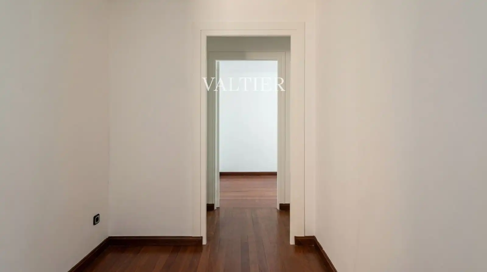 Flat for sale in Madrid  with Air Conditioner, Heating and Terrace